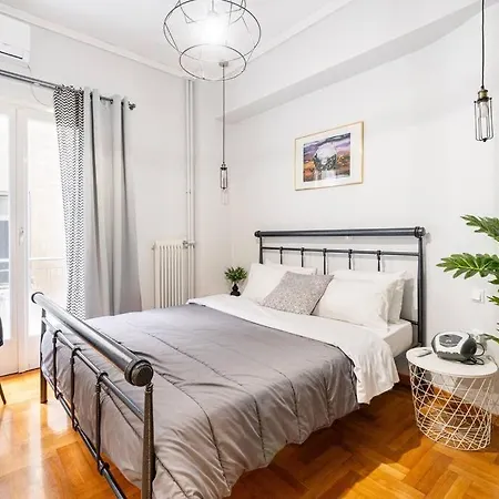 Downtown Cute Apt In The Heart Of Plaka Athens Exterior photo