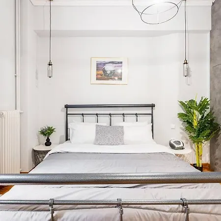 Downtown Cute Apt In The Heart Of Plaka Athens Exterior photo
