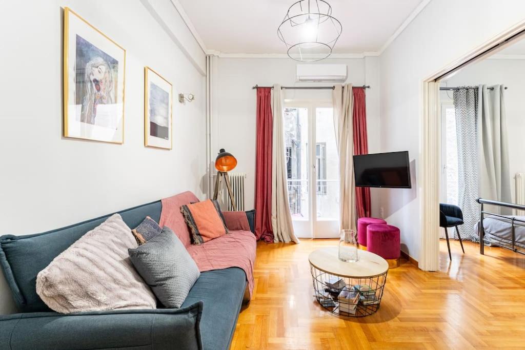 Apartment Downtown Cute In The Heart Of Plaka Athens